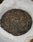 易武古樹紅茶細節，條索肥壯油潤，保證全天然無化學添加與農藥